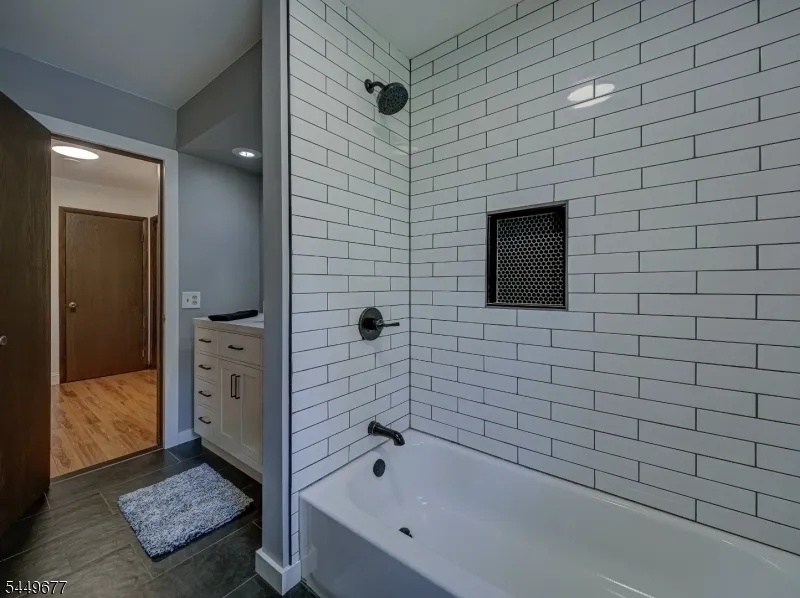 56 Wester Rd Harmony, NJ 08865