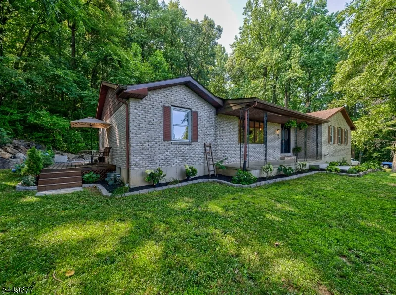 56 Wester Rd Harmony, NJ 08865