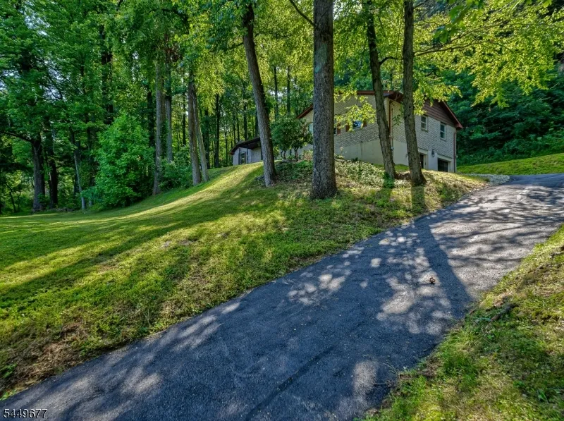 56 Wester Rd Harmony, NJ 08865