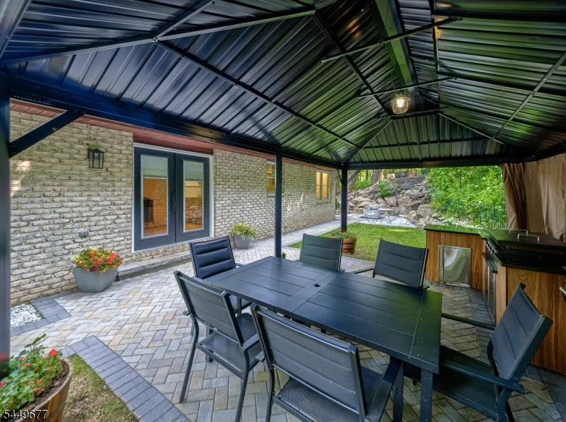 56 Wester Rd Harmony, NJ 08865