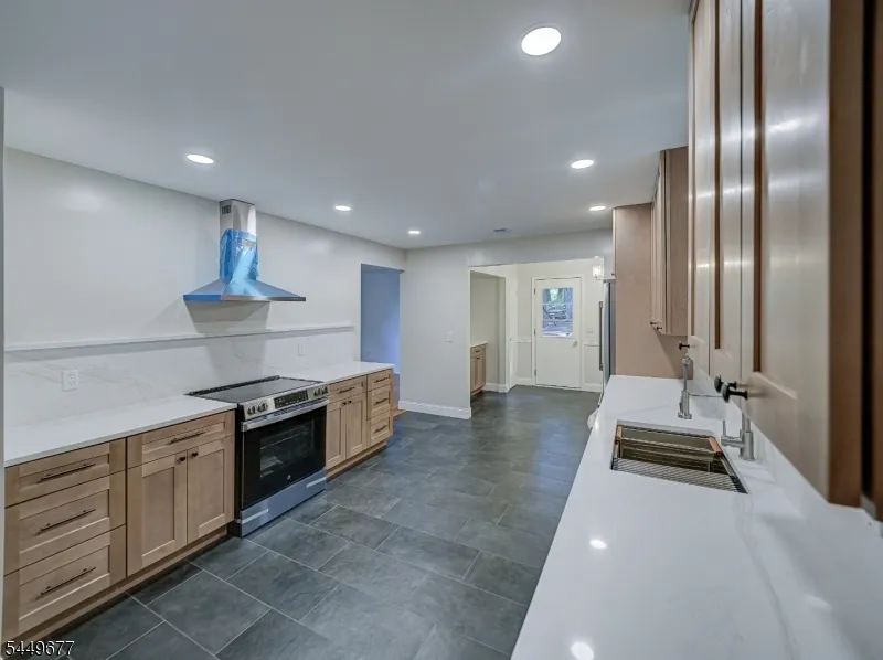 56 Wester Rd Harmony, NJ 08865