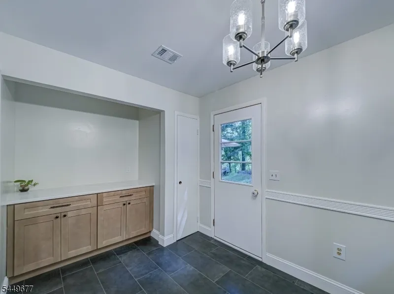 56 Wester Rd Harmony, NJ 08865
