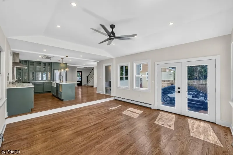 129 W Oak St Bernards, NJ 07920