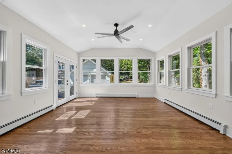 129 W Oak St Bernards, NJ 07920