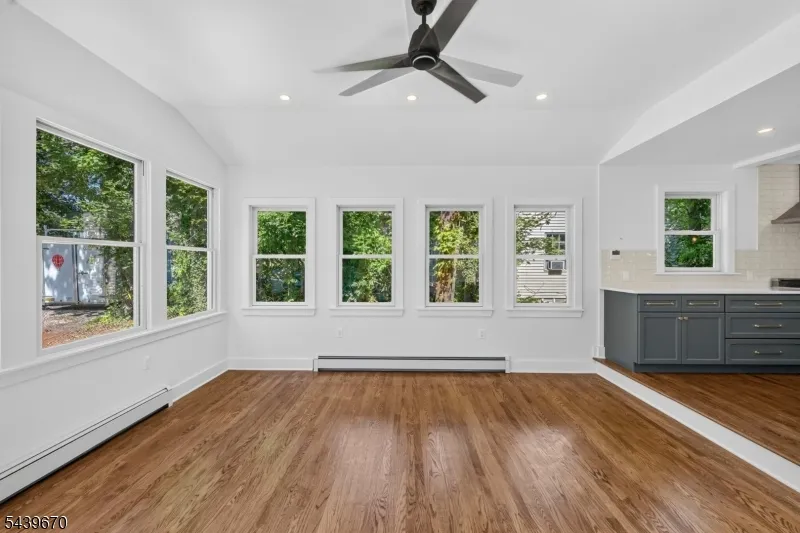 129 W Oak St Bernards, NJ 07920