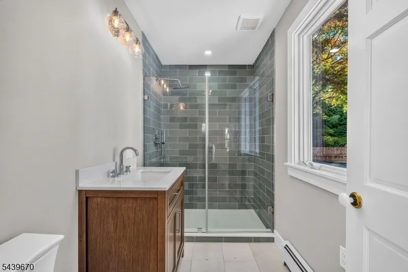 129 W Oak St Bernards, NJ 07920