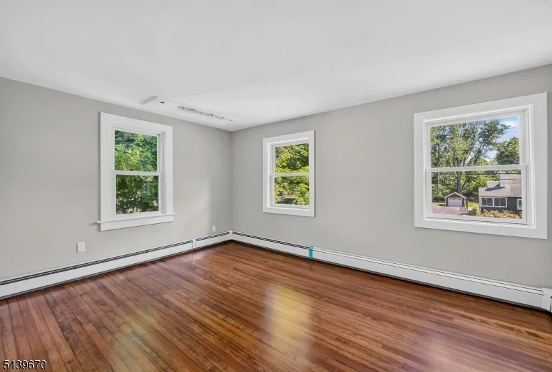 129 W Oak St Bernards, NJ 07920