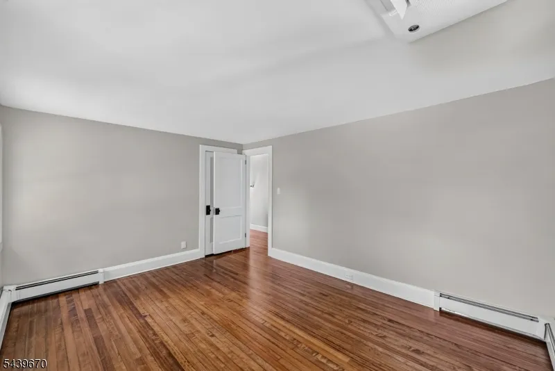 129 W Oak St Bernards, NJ 07920
