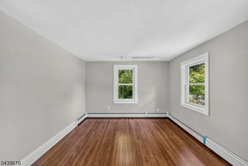 129 W Oak St Bernards, NJ 07920
