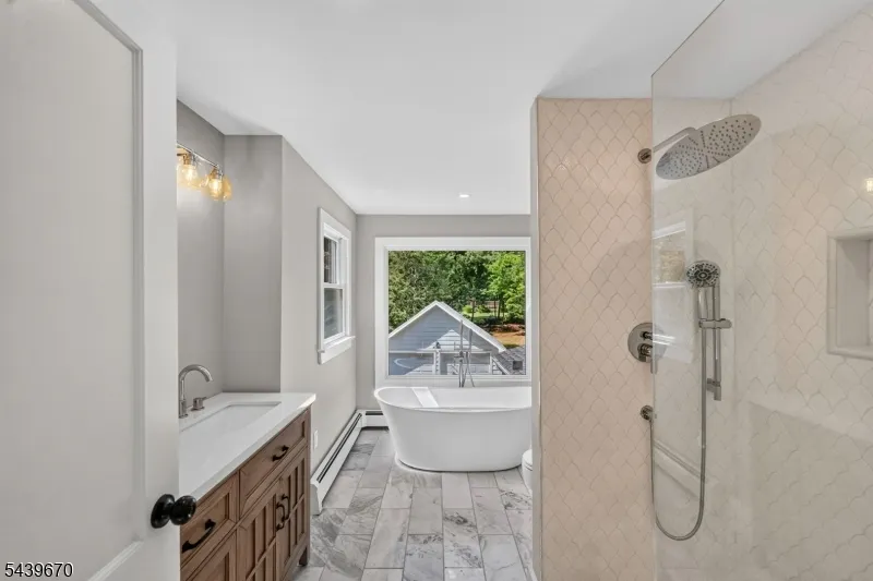 129 W Oak St Bernards, NJ 07920