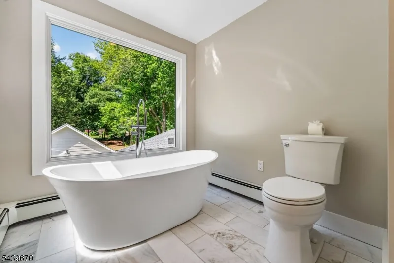 129 W Oak St Bernards, NJ 07920