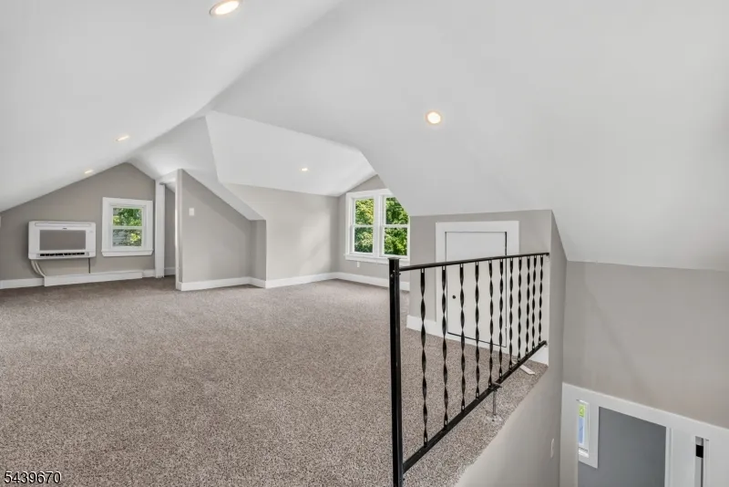 129 W Oak St Bernards, NJ 07920