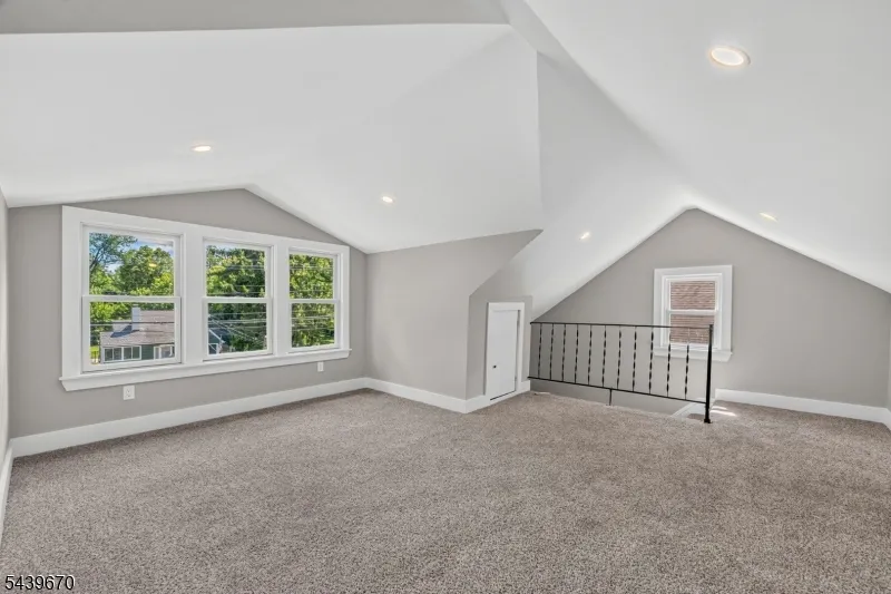 129 W Oak St Bernards, NJ 07920