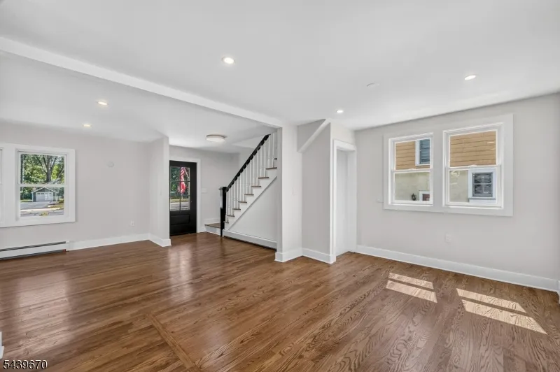 129 W Oak St Bernards, NJ 07920