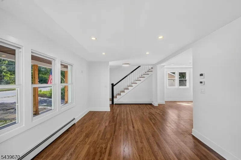 129 W Oak St Bernards, NJ 07920