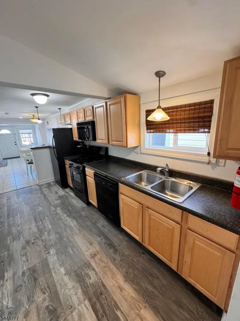 257 Sheridan Ave Seaside Heights, NJ 08751