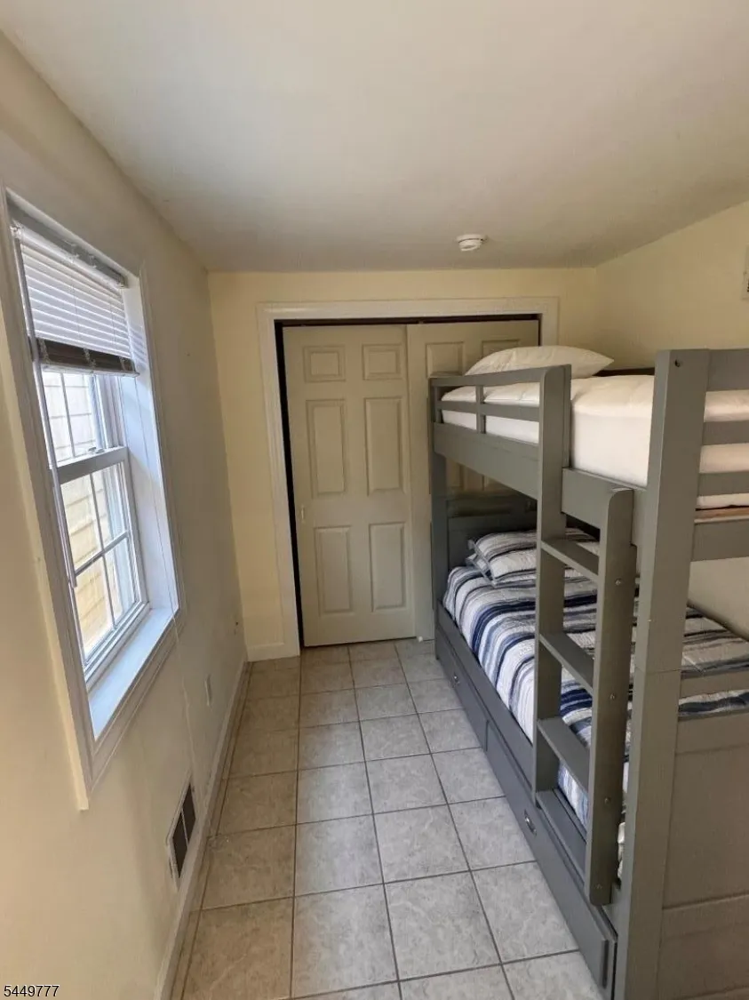 257 Sheridan Ave Seaside Heights, NJ 08751