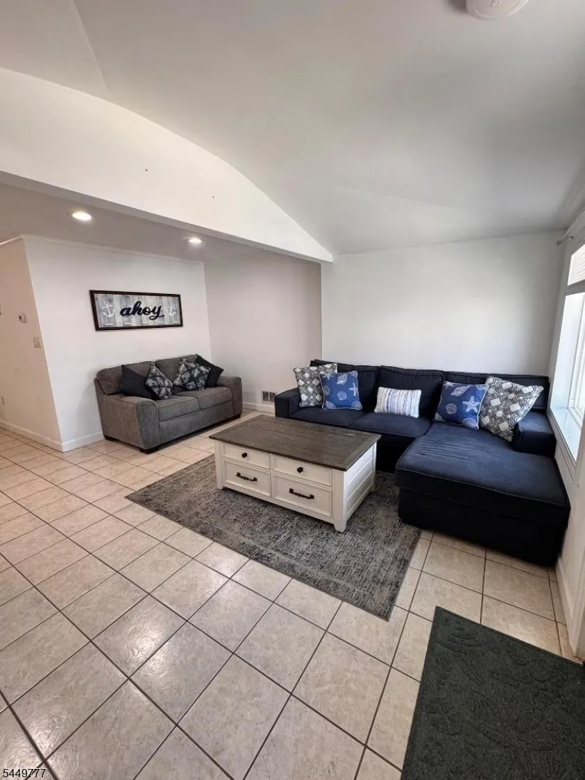 257 Sheridan Ave Seaside Heights, NJ 08751