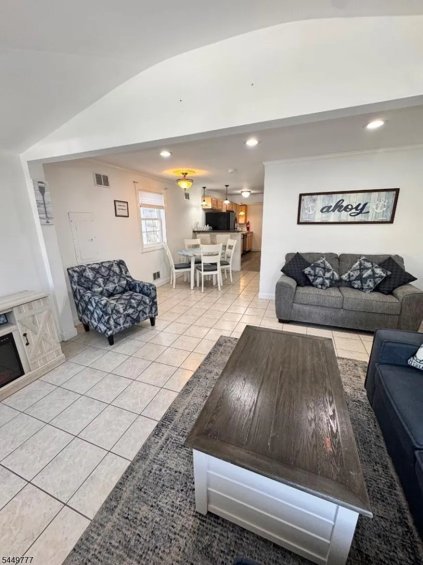 257 Sheridan Ave Seaside Heights, NJ 08751
