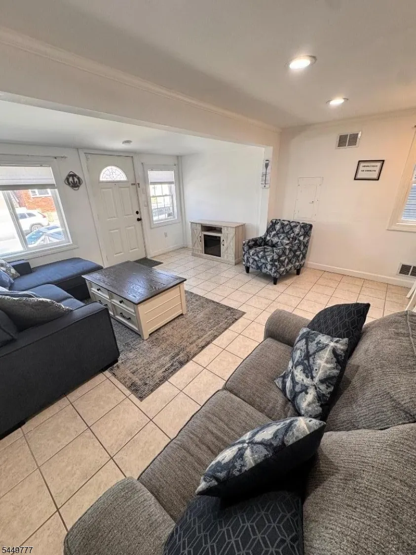 257 Sheridan Ave Seaside Heights, NJ 08751