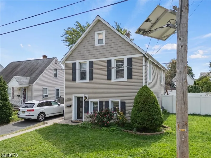 199 Grove Ave Woodbridge, NJ 07095