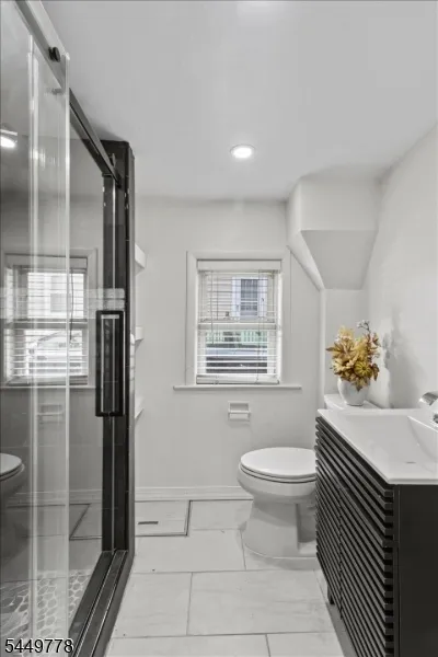199 Grove Ave Woodbridge, NJ 07095