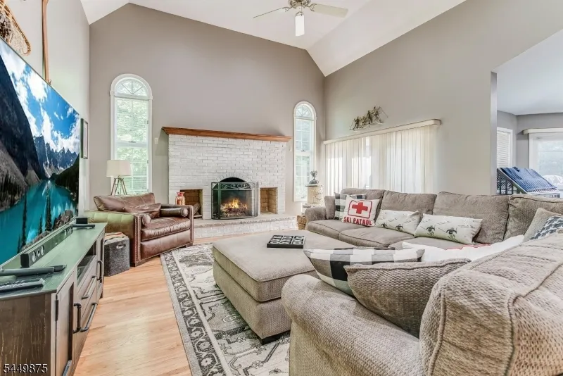 16 New Star Ridge Rd Sparta, NJ 07871