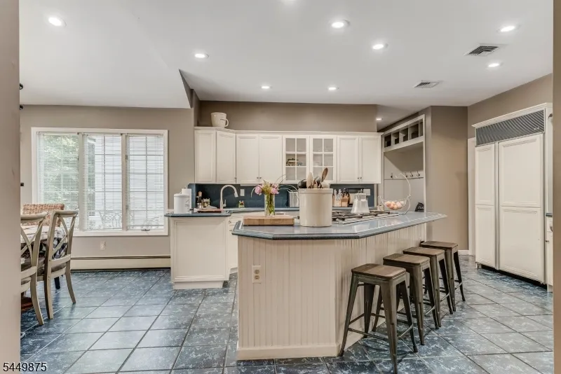 16 New Star Ridge Rd Sparta, NJ 07871