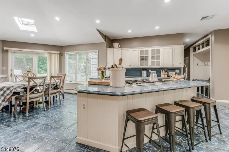 16 New Star Ridge Rd Sparta, NJ 07871