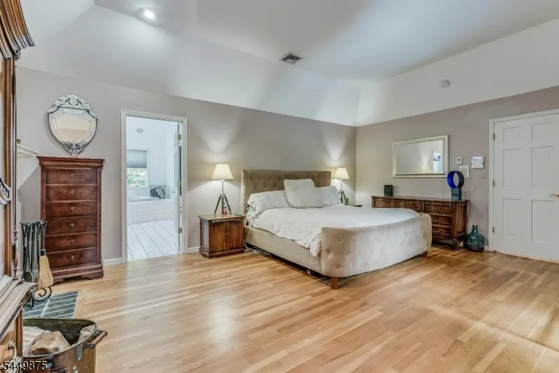 16 New Star Ridge Rd Sparta, NJ 07871