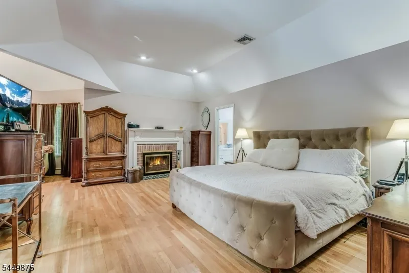 16 New Star Ridge Rd Sparta, NJ 07871
