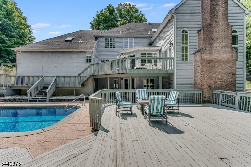 16 New Star Ridge Rd Sparta, NJ 07871