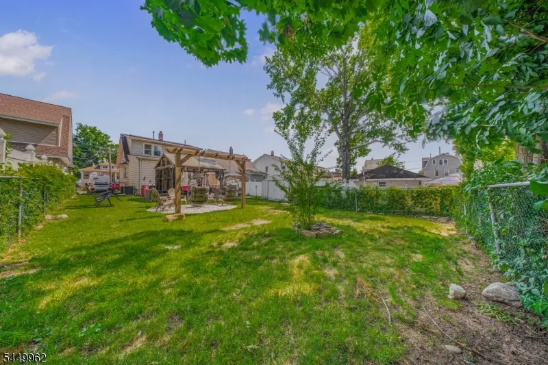93 N 15Th St Prospect Park, NJ 07508