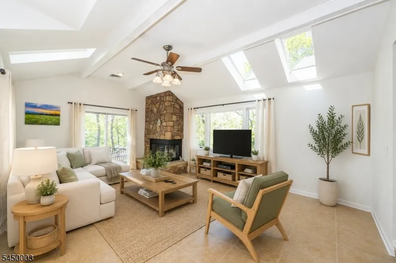 43 Brush Hill Rd Kinnelon, NJ 07405