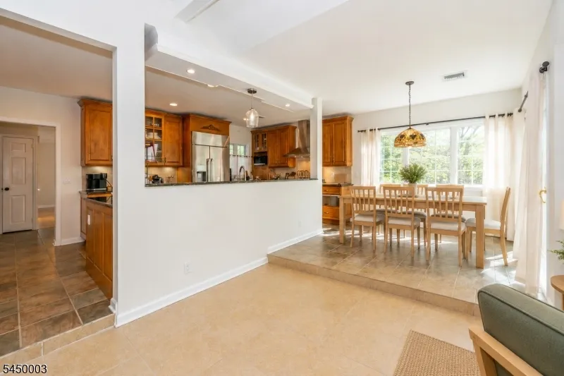 43 Brush Hill Rd Kinnelon, NJ 07405