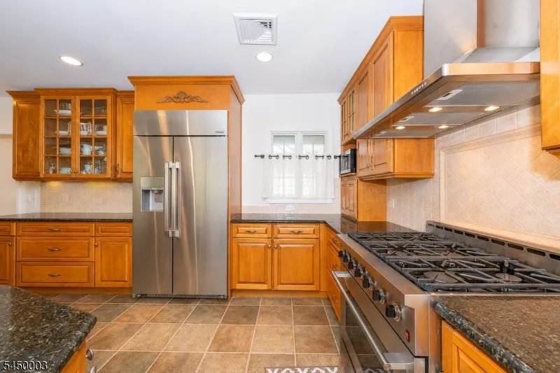 43 Brush Hill Rd Kinnelon, NJ 07405