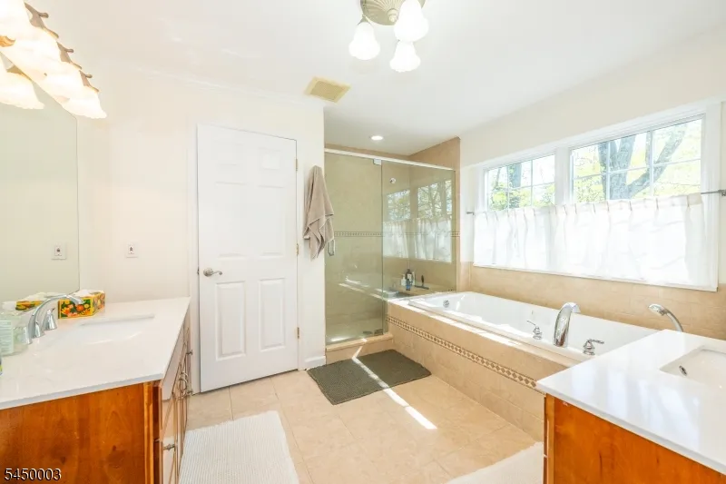 43 Brush Hill Rd Kinnelon, NJ 07405