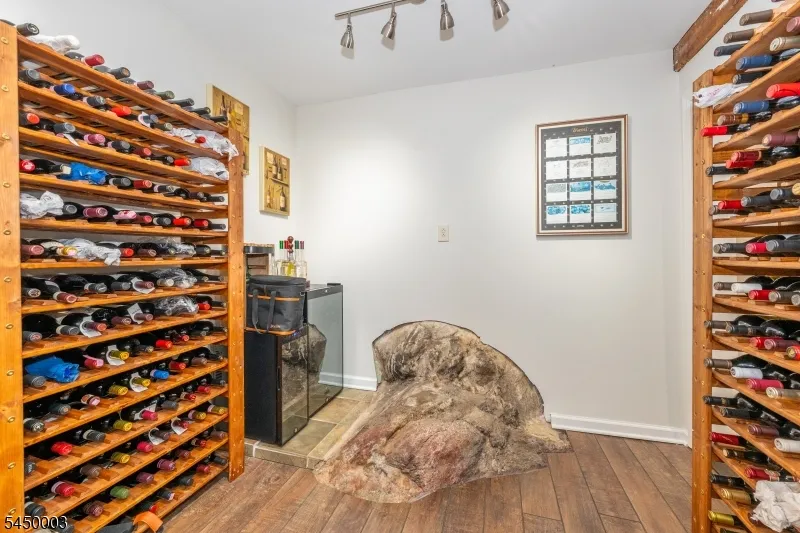 43 Brush Hill Rd Kinnelon, NJ 07405