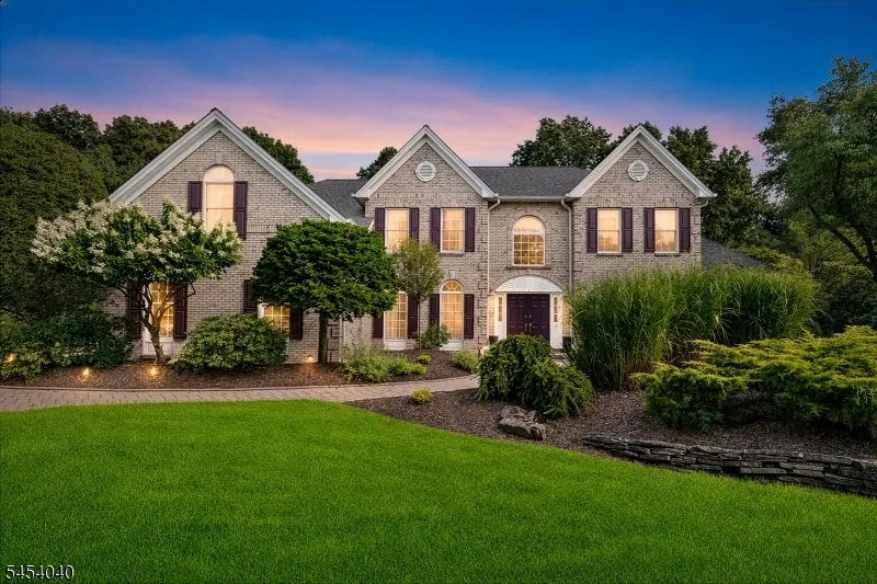 41 Wellington Dr Washington, NJ 07853
