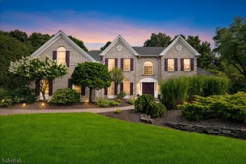 41 Wellington Dr