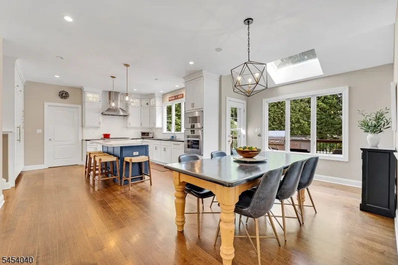 41 Wellington Dr Washington, NJ 07853