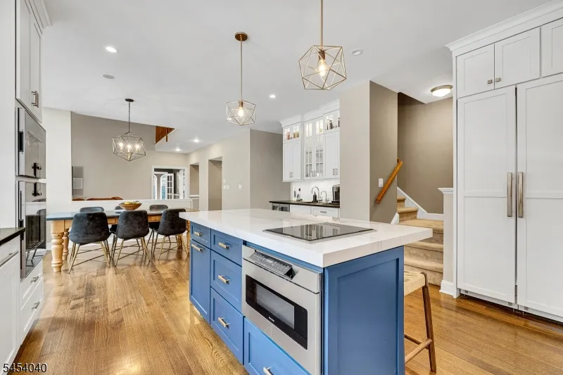 41 Wellington Dr Washington, NJ 07853