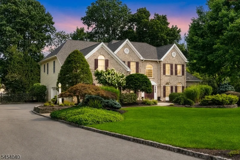 41 Wellington Dr Washington, NJ 07853