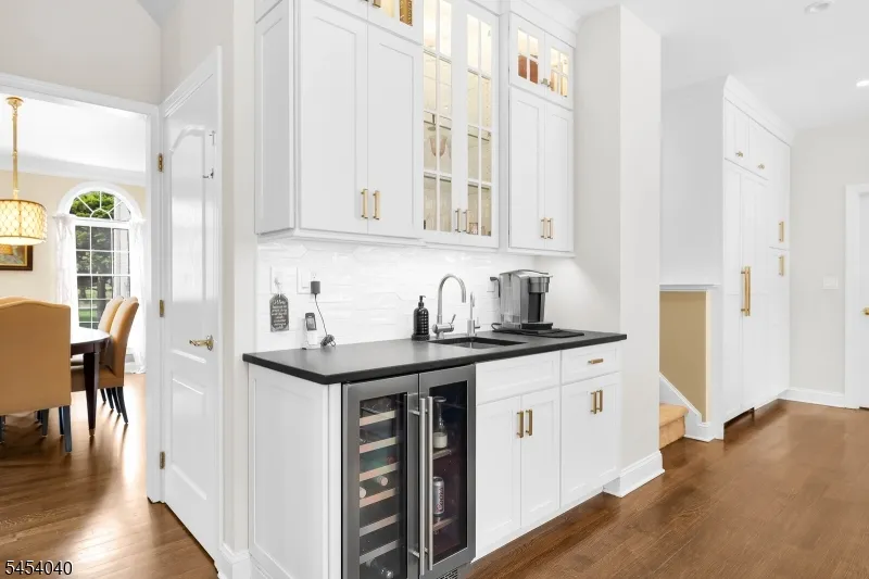 41 Wellington Dr Washington, NJ 07853