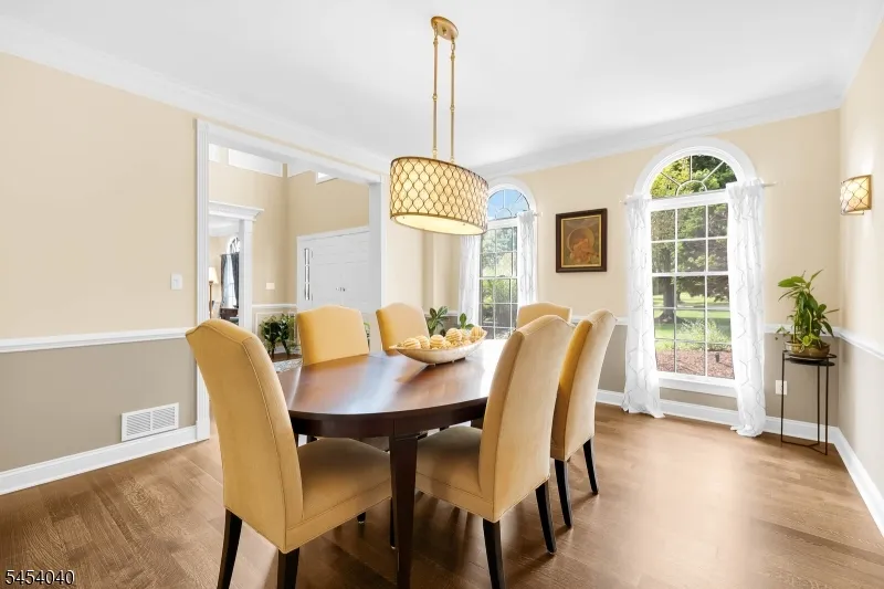 41 Wellington Dr Washington, NJ 07853