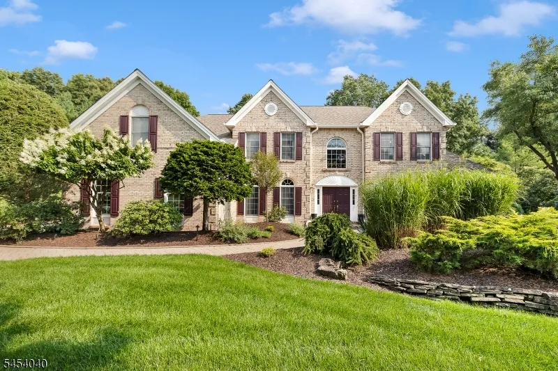 41 Wellington Dr Washington, NJ 07853