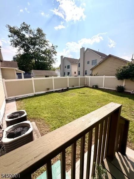 33 Livingston Ave Woodbridge, NJ 07001