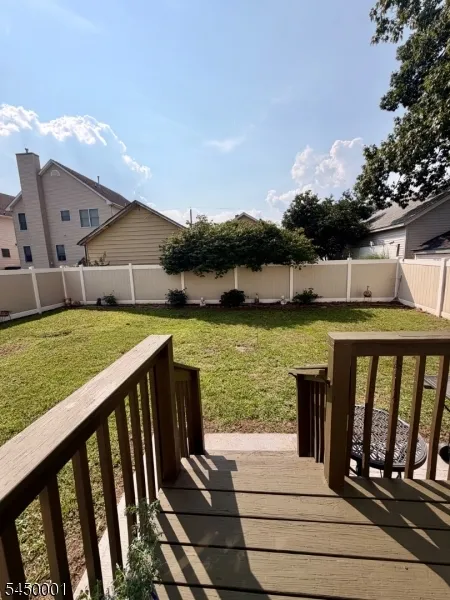 33 Livingston Ave Woodbridge, NJ 07001
