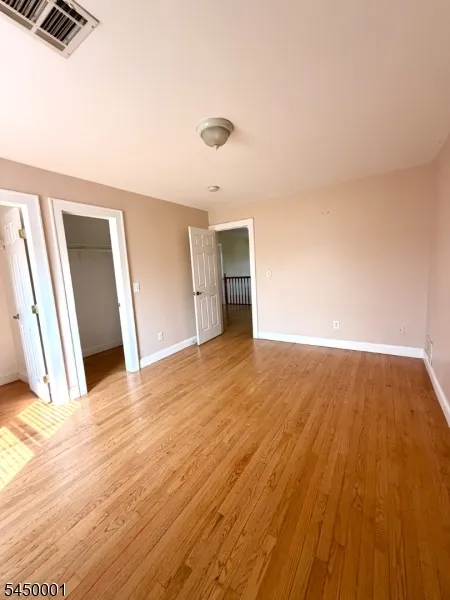 33 Livingston Ave Woodbridge, NJ 07001