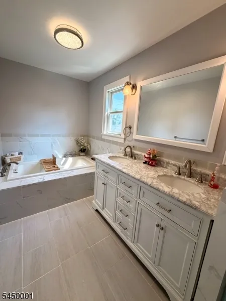 33 Livingston Ave Woodbridge, NJ 07001